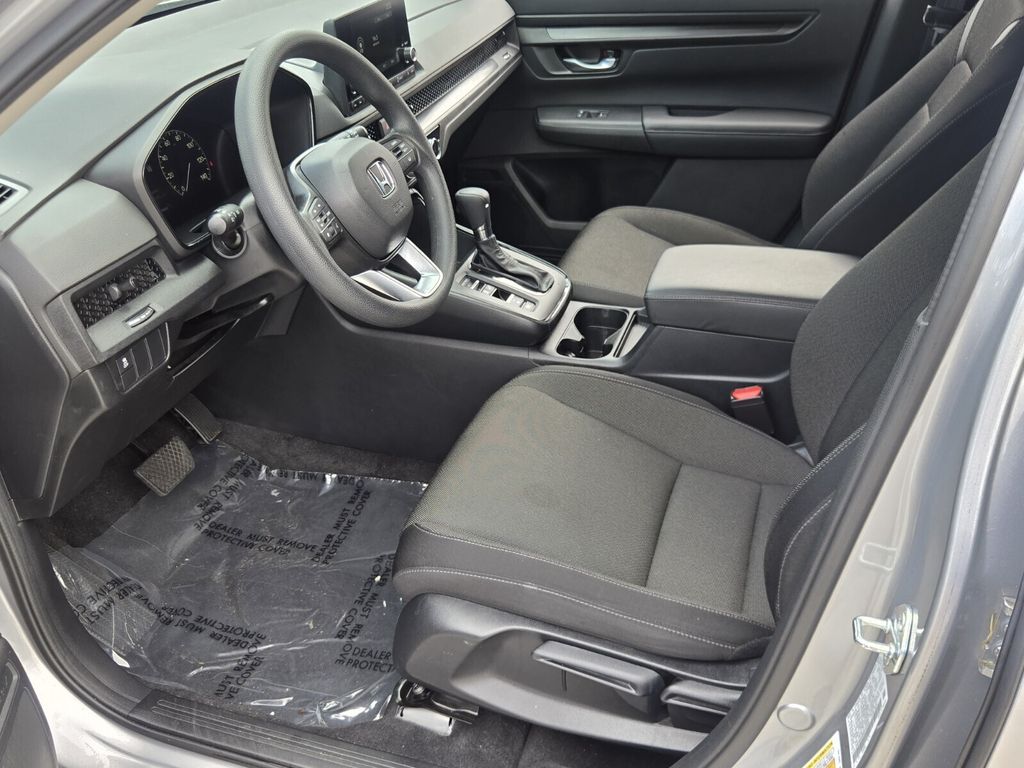 2024 Honda CR-V LX - Photo 11