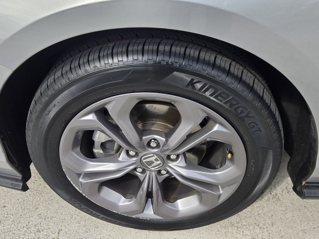 2024 Honda Accord EX - Photo 9