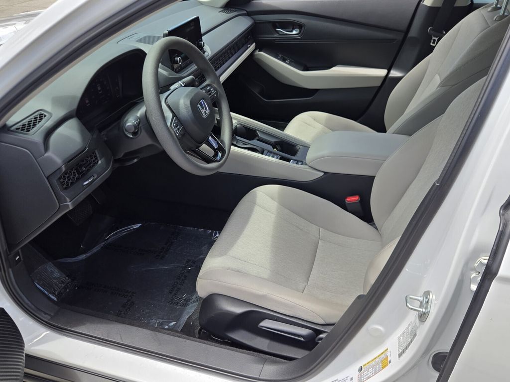 2025 Honda Accord LX - Photo 10