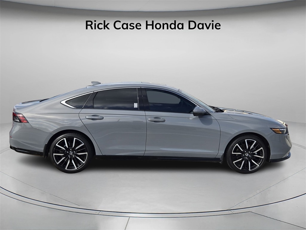 Used 2025 Honda Accord Hybrid Touring Sedan