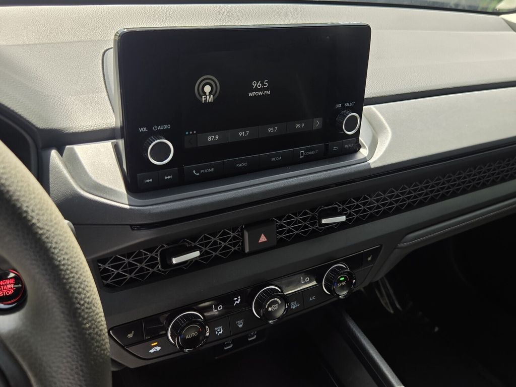 2025 Honda Accord SE - Photo 20