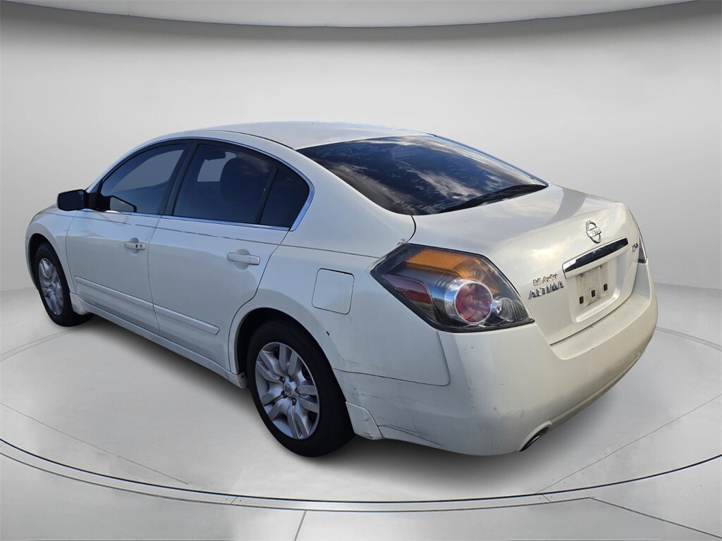 Used 2009 Nissan Altima 2.5 S Sedan