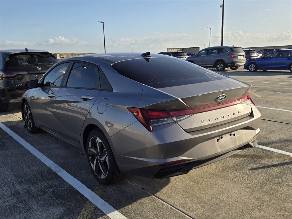 Used 2023 Hyundai Elantra SEL Sedan