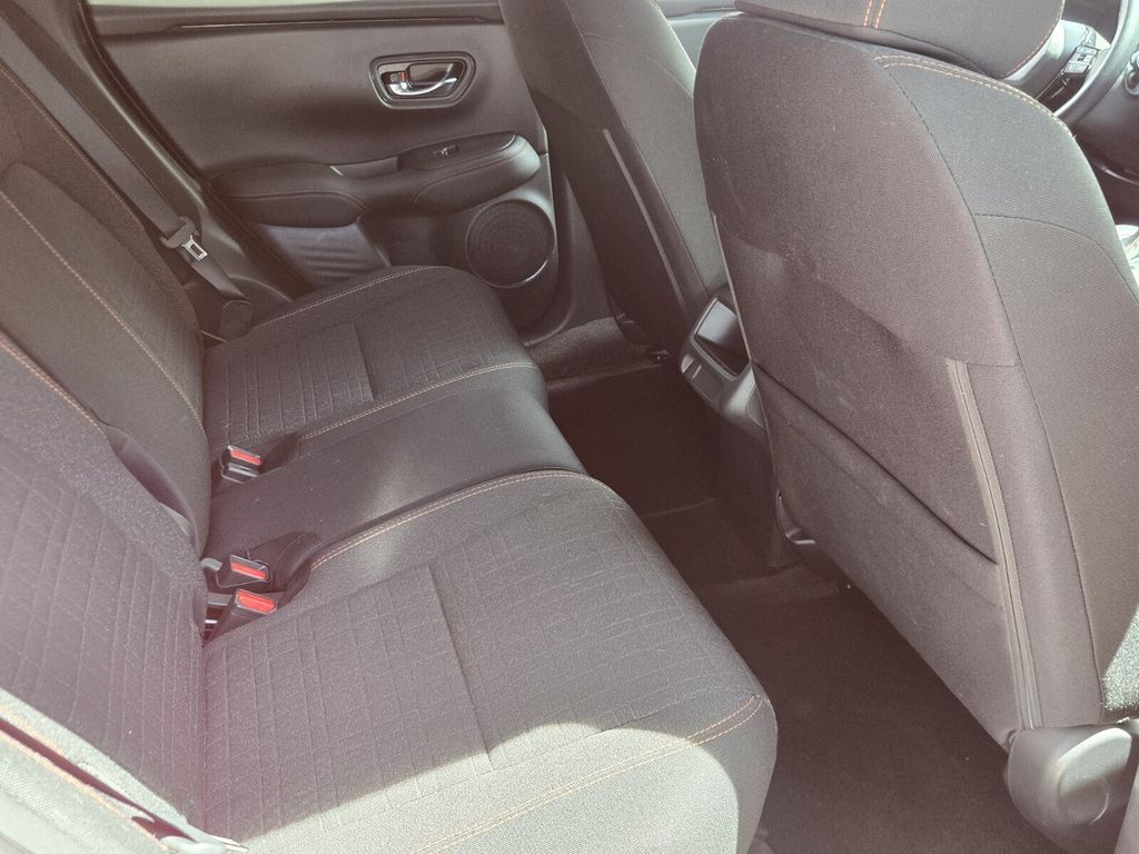 2025 Honda HR-V Sport - Photo 17