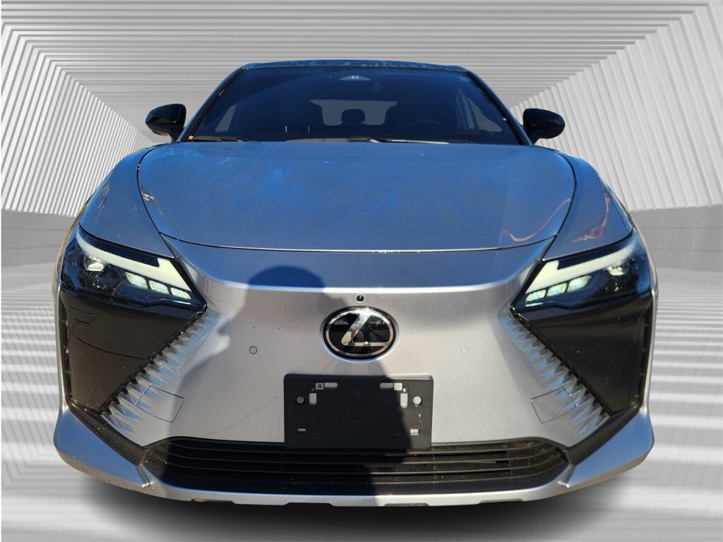 2024 Lexus RZ 450e photo 4