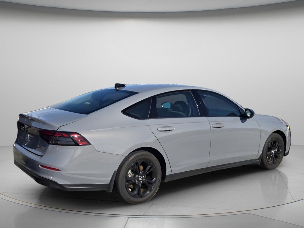 Used 2025 Honda Accord SE Sedan