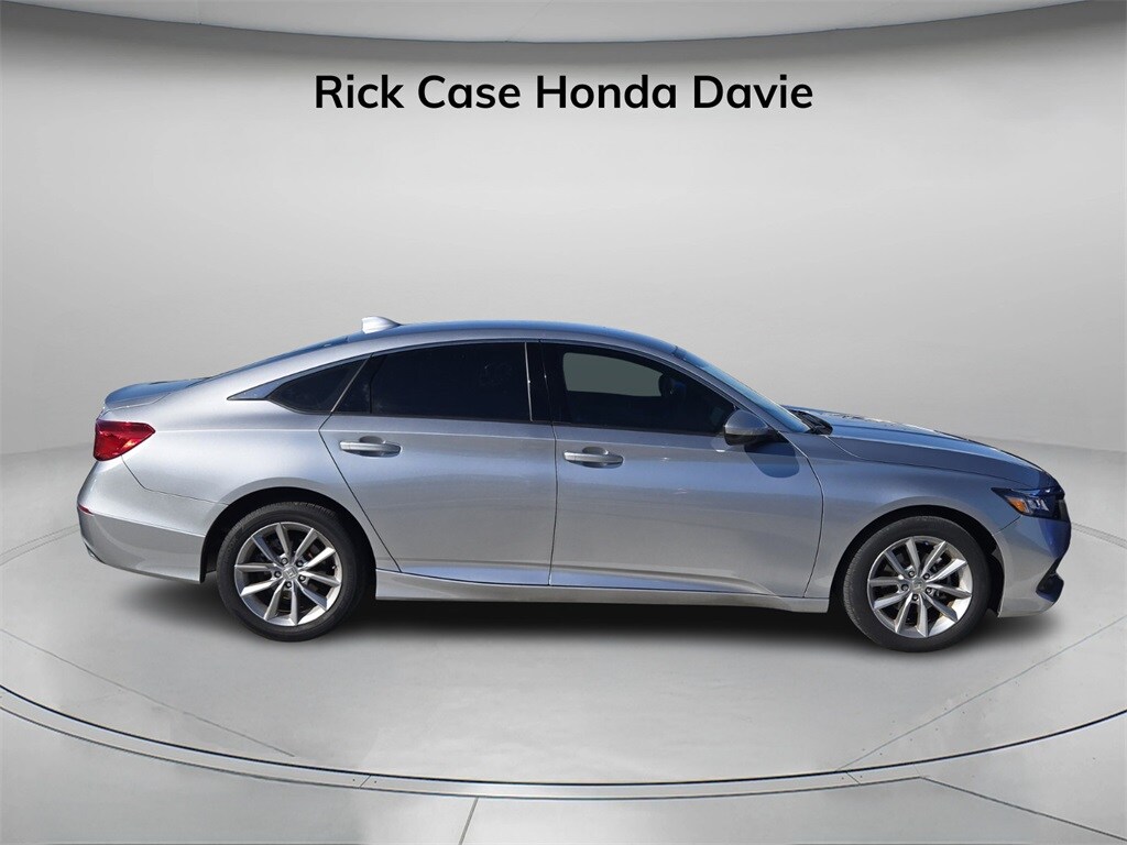 Used 2022 Honda Accord LX Sedan