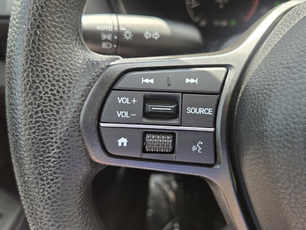 2025 Honda CR-V LX - Photo 23