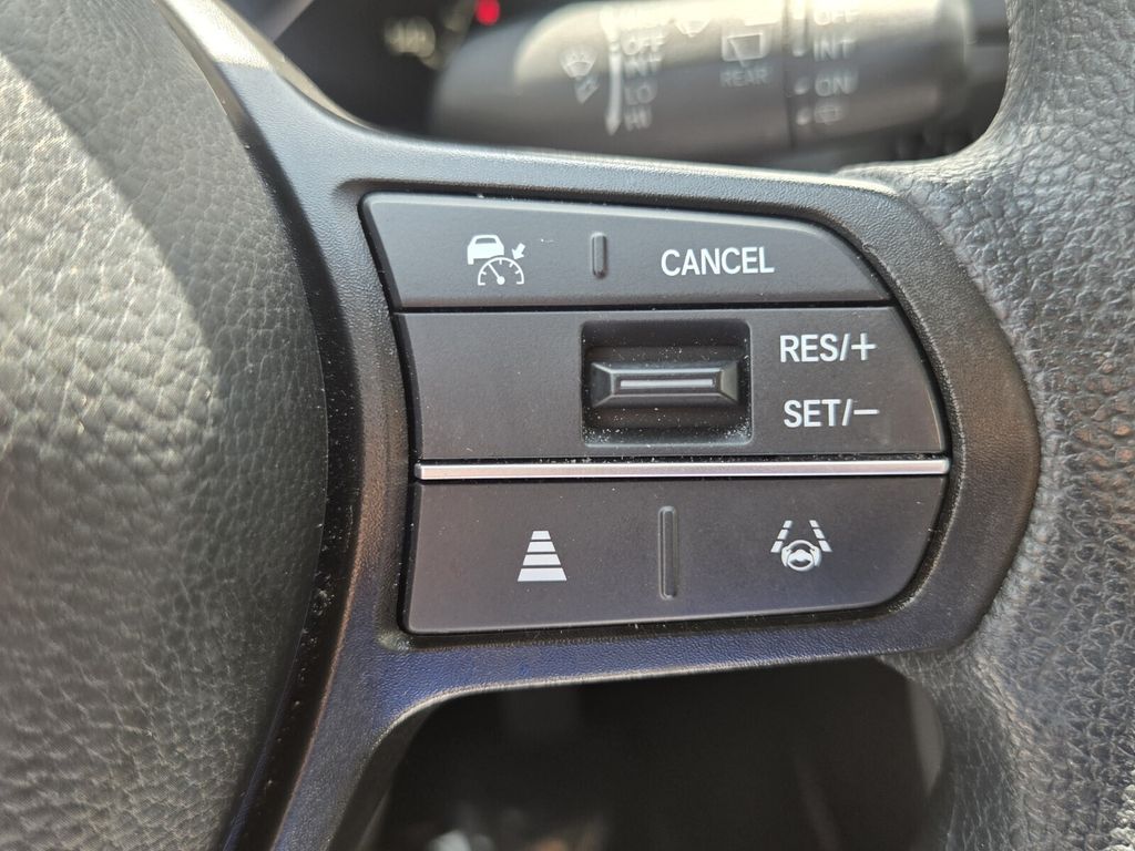 2025 Honda CR-V LX - Photo 24