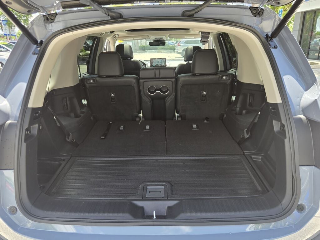 2025 Honda Pilot Touring - Photo 14