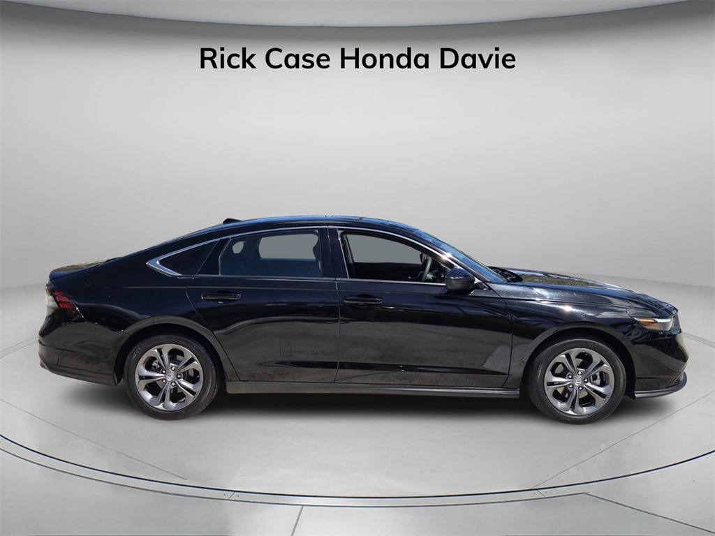 Used 2024 Honda Accord EX Sedan