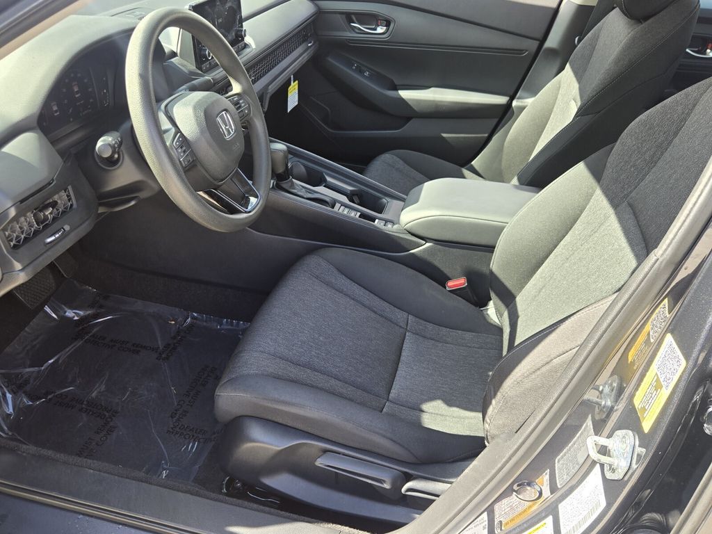 2024 Honda Accord LX - Photo 9