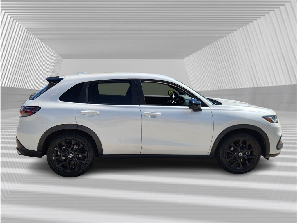 2023 Honda HR-V Sport photo 2