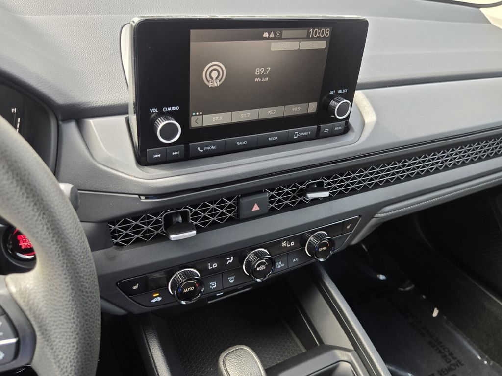2025 Honda Accord SE - Photo 19