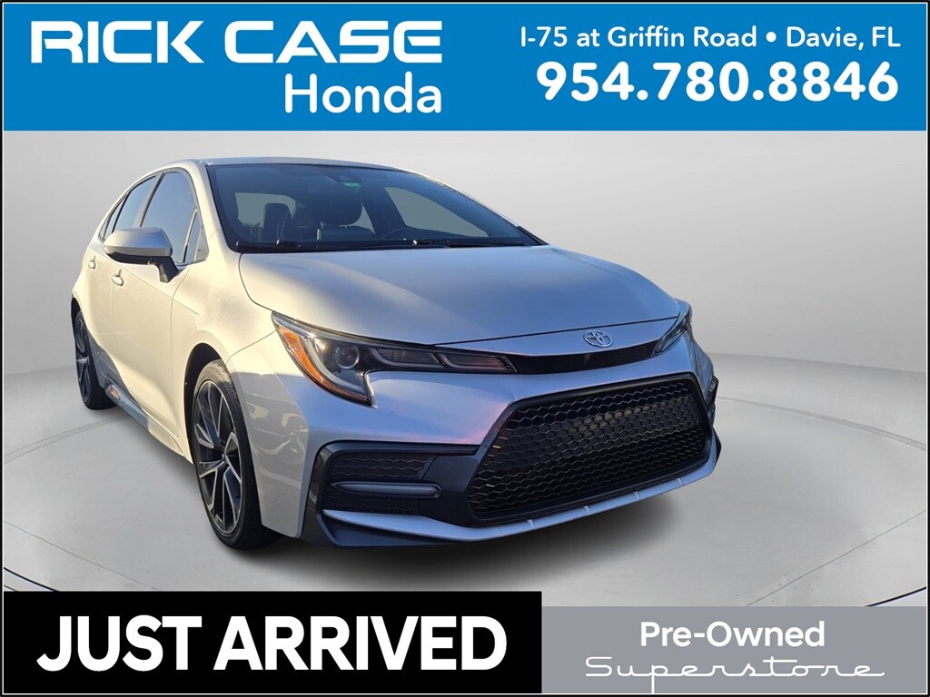 Used 2020 Toyota Corolla SE Sedan