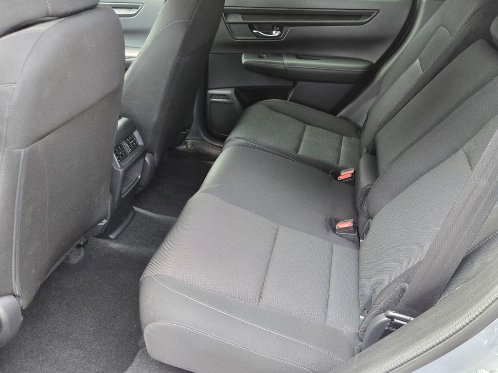 2024 Honda CR-V LX - Photo 11