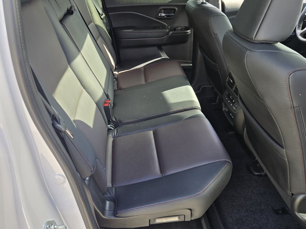 2025 Honda Ridgeline Black Edition - Photo 15