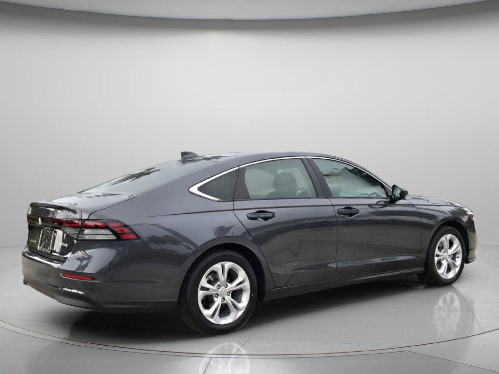 2025 Honda Accord LX - Photo 7