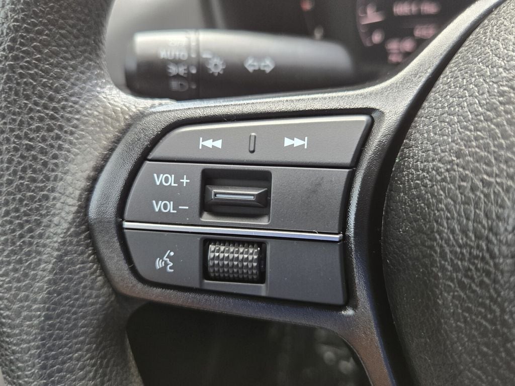 2025 Honda Accord LX - Photo 23