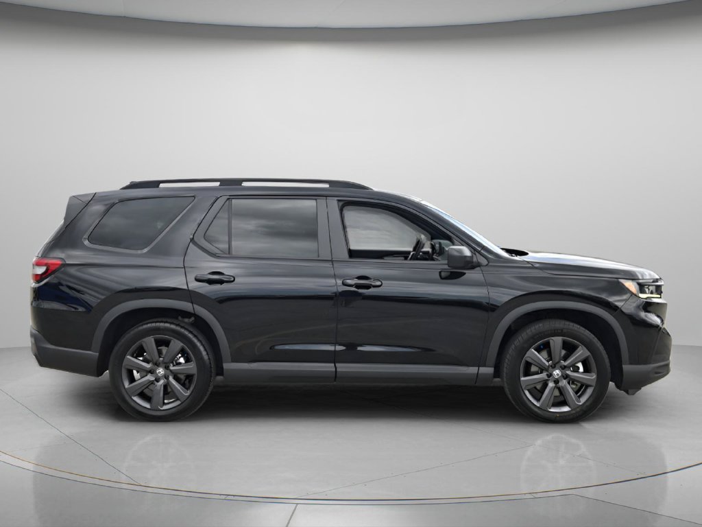 Used 2025 Honda Pilot Sport SUV