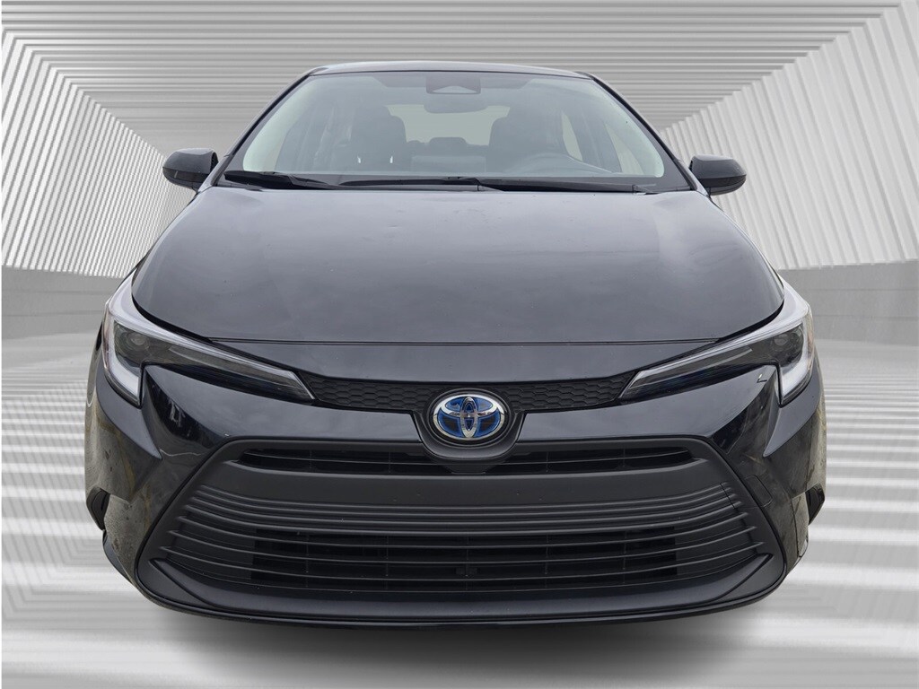 2024 Toyota Corolla Hybrid photo 2