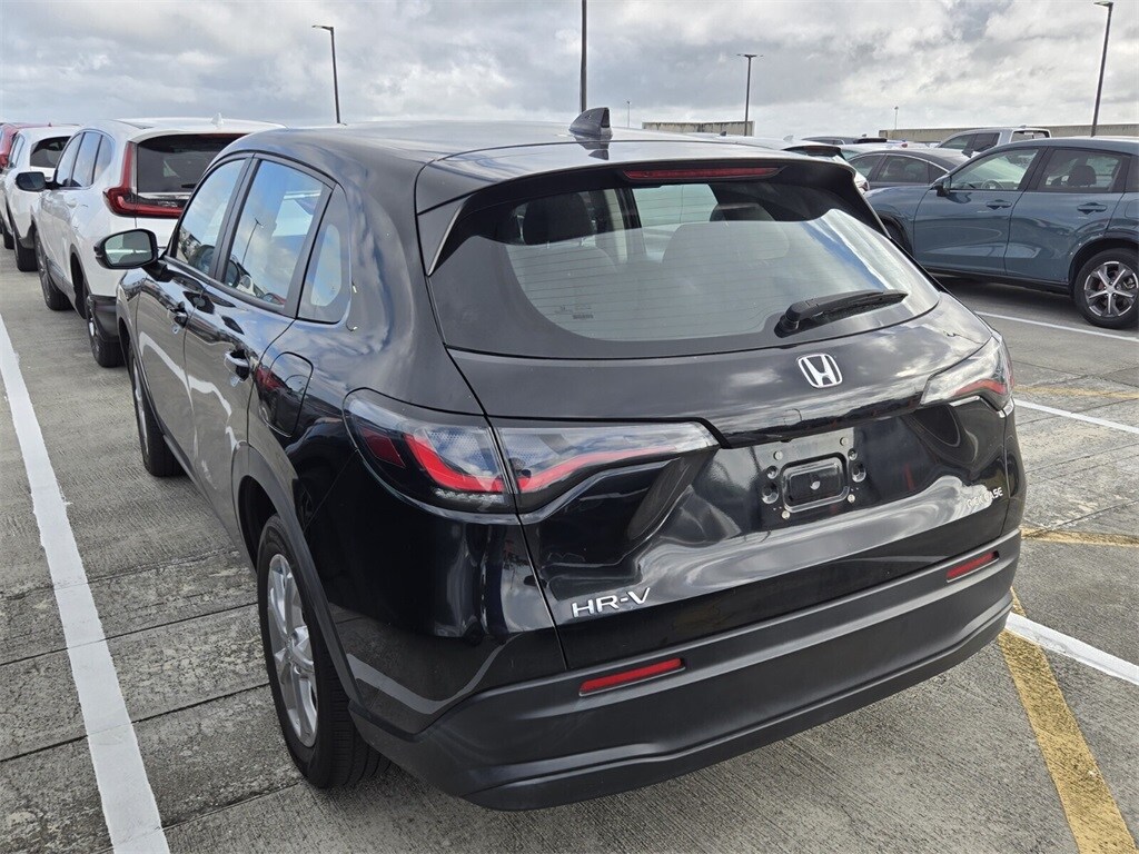 2023 Honda HR-V LX photo 3