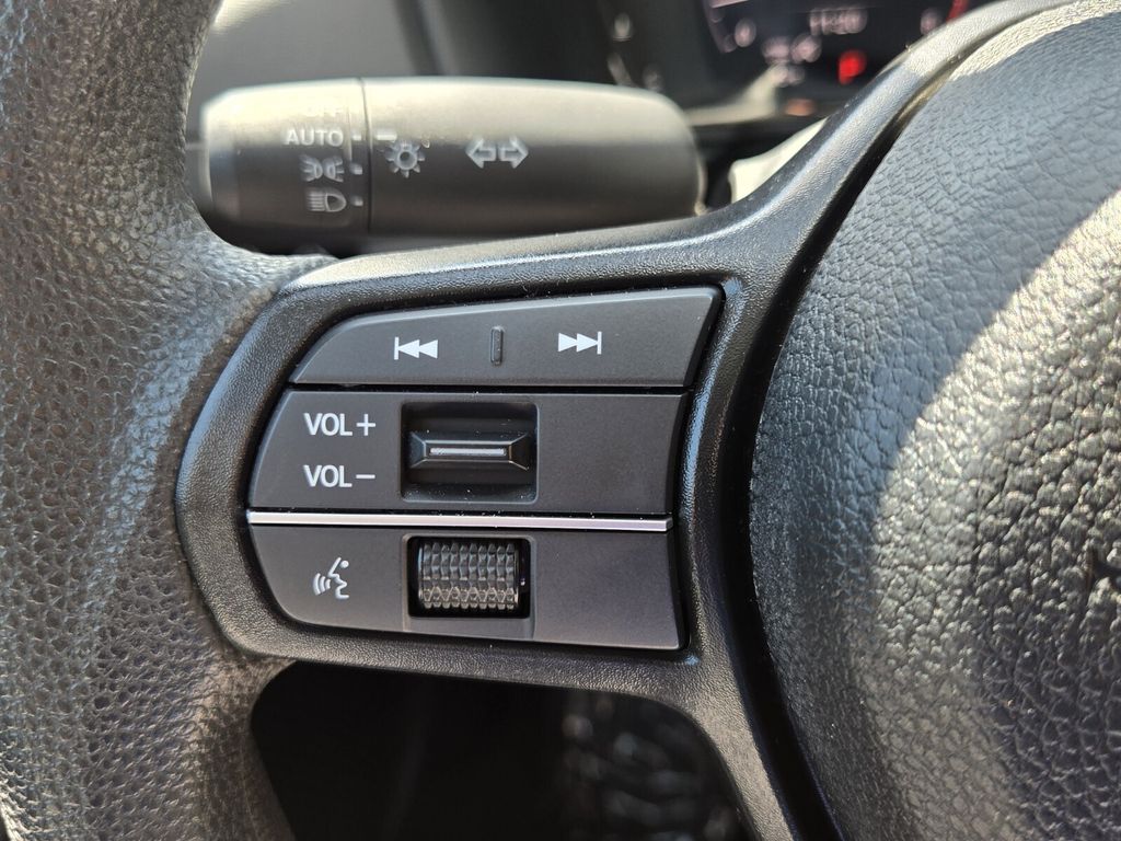 2025 Honda Accord LX - Photo 24
