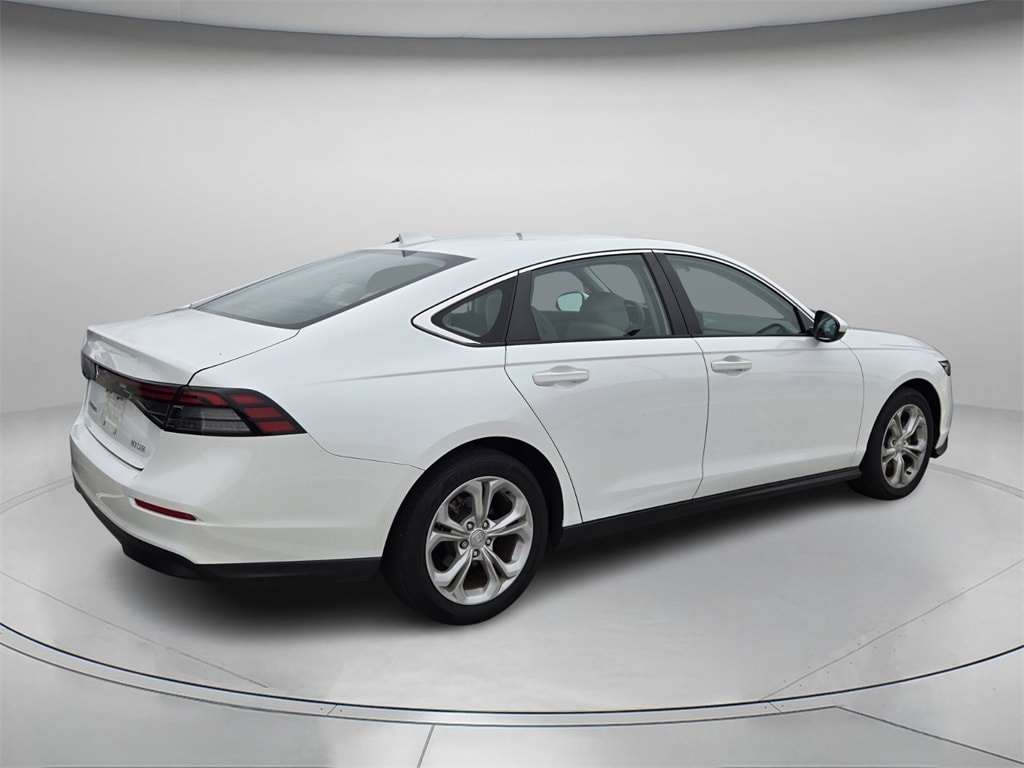 Used 2023 Honda Accord LX Sedan