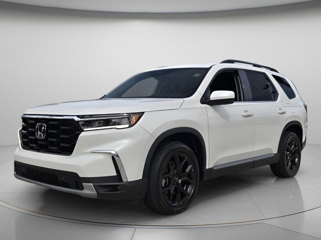 2025 Honda Pilot Touring+ - Photo 9