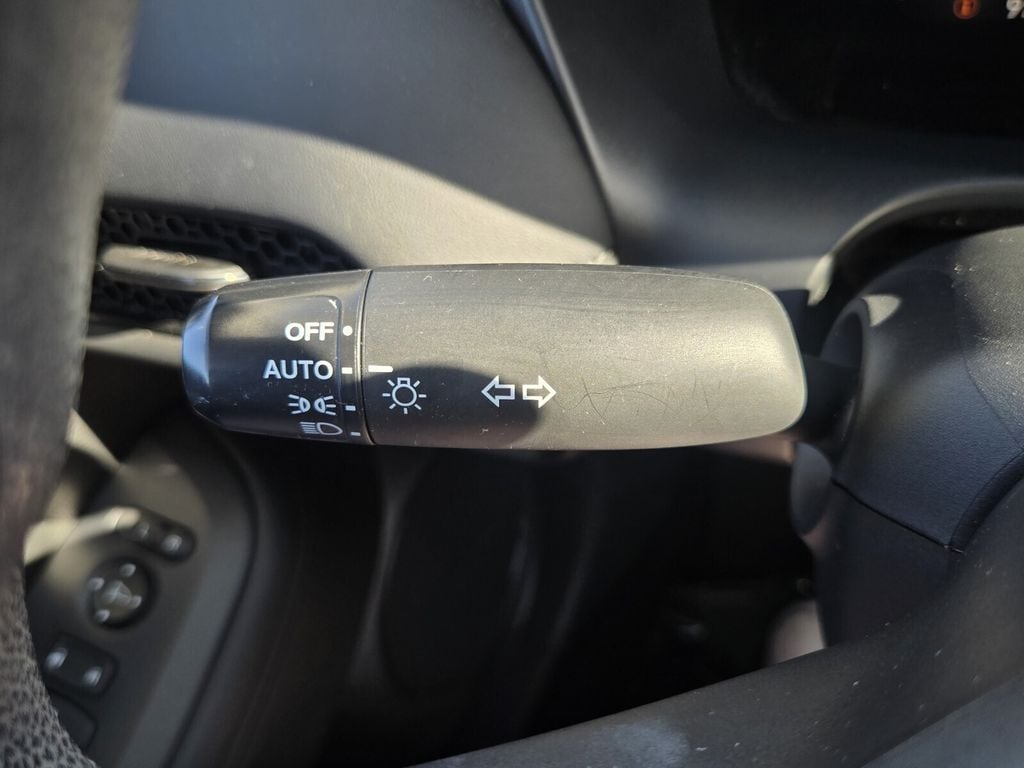 2025 Honda HR-V LX - Photo 25