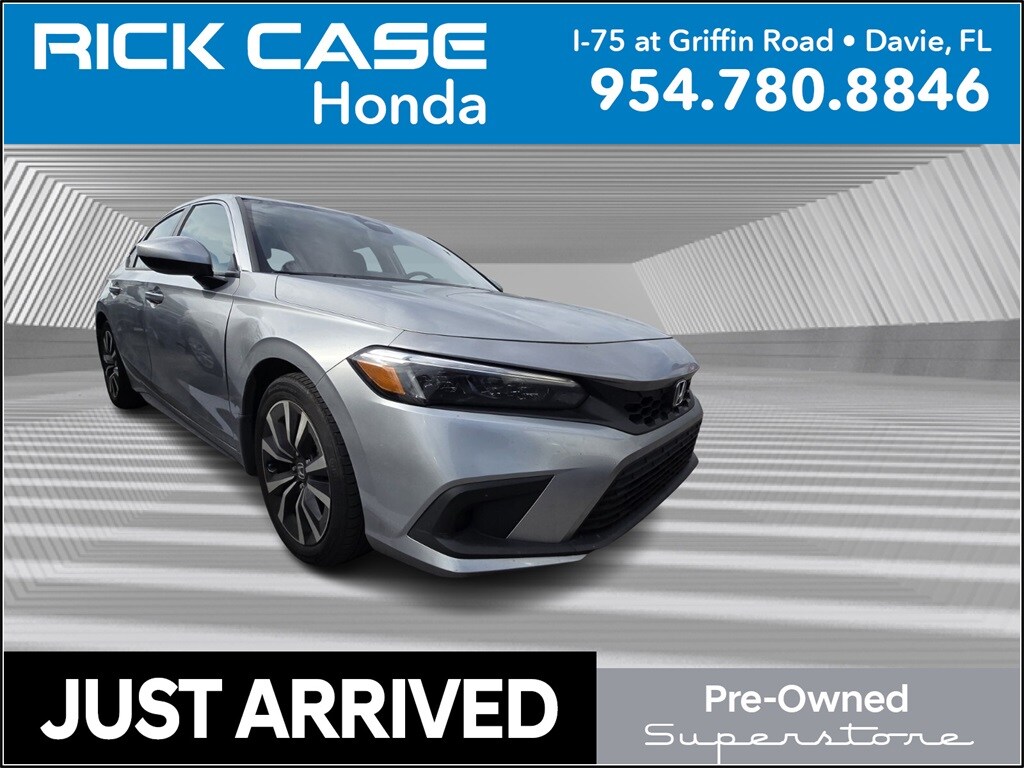 Used 2024 Honda Civic EX-L Hatchback