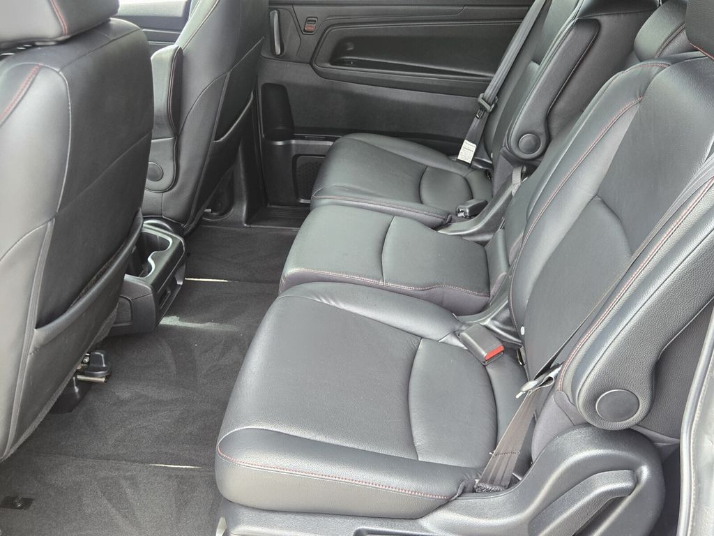 2024 Honda Odyssey SPORT - Photo 12