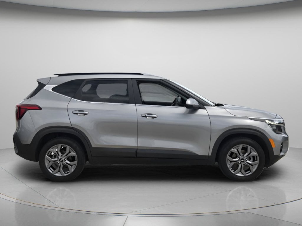 Used 2024 Kia Seltos S SUV