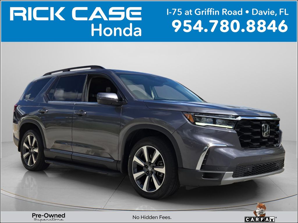 2024 Honda Pilot Touring AWD's photo