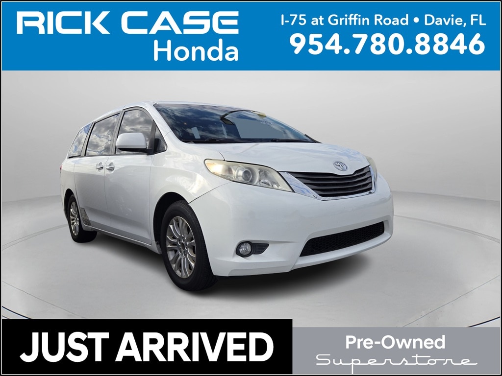 2012 Toyota Sienna XLE