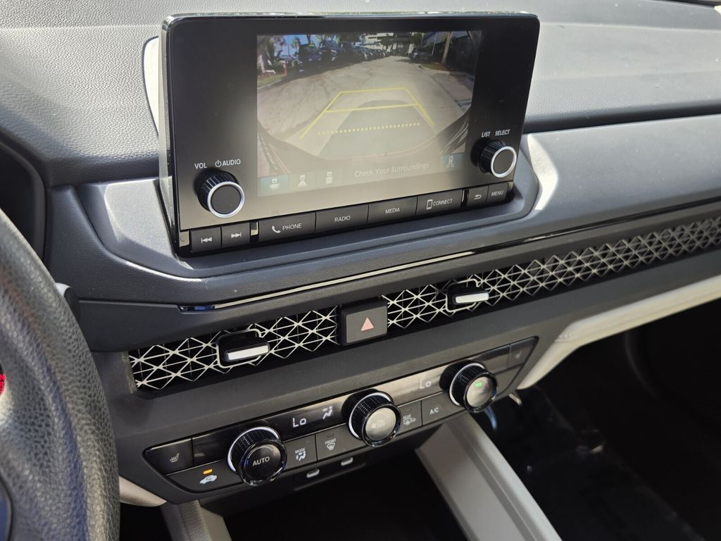 2025 Honda Accord SE - Photo 21