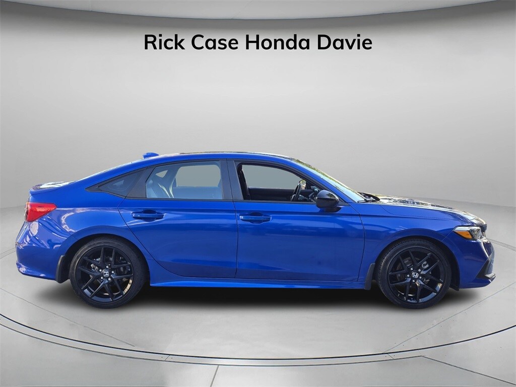 2024 Honda Civic Sport photo 2