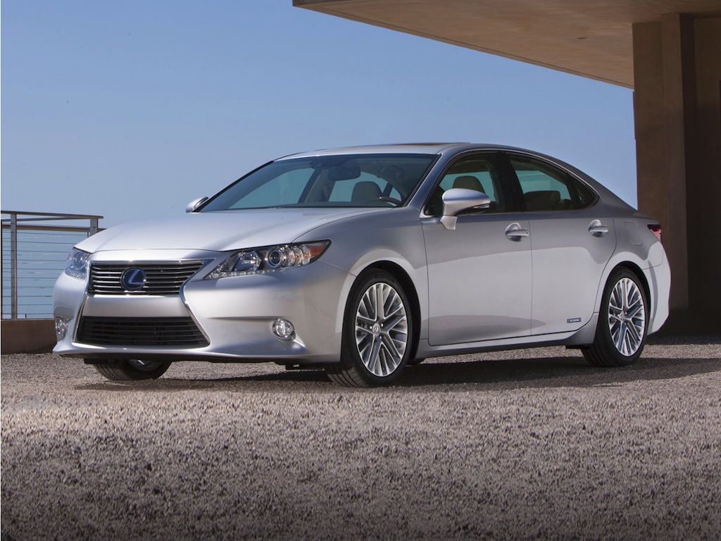 Used 2015 Lexus ES 300h Sedan
