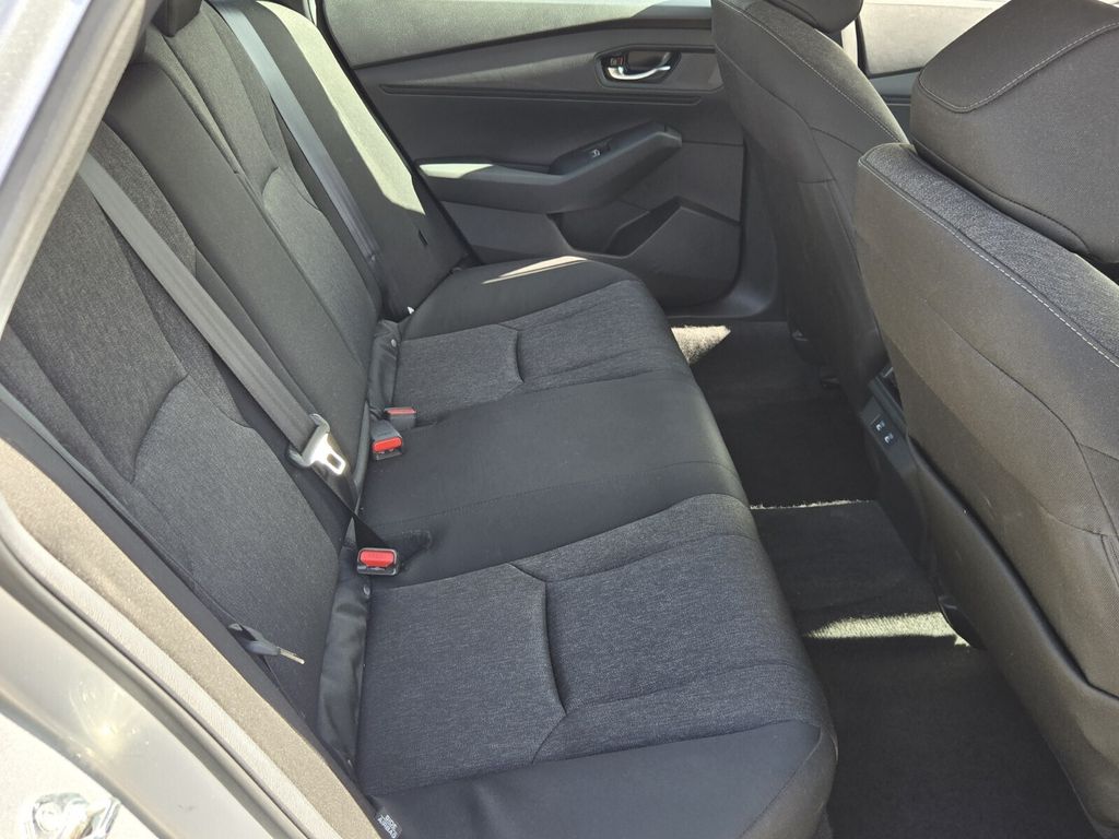 2025 Honda Accord LX - Photo 16
