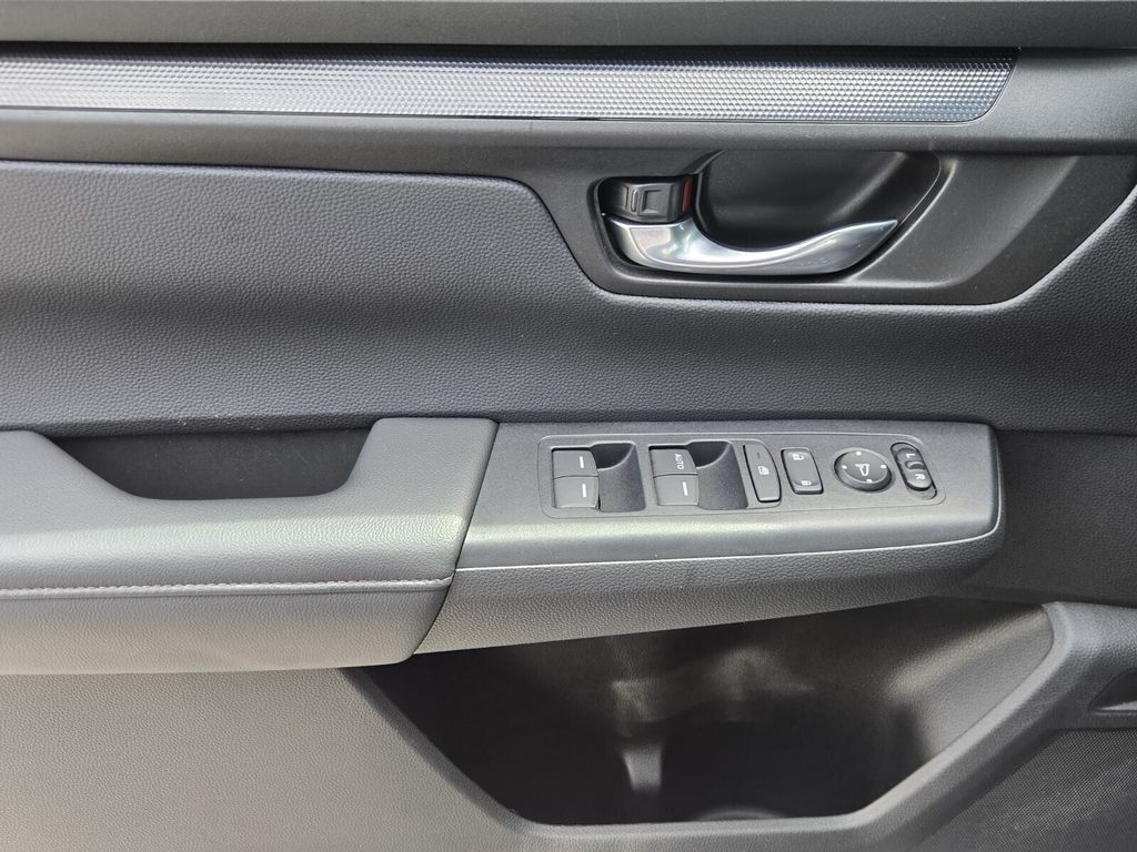 2024 Honda CR-V LX - Photo 25