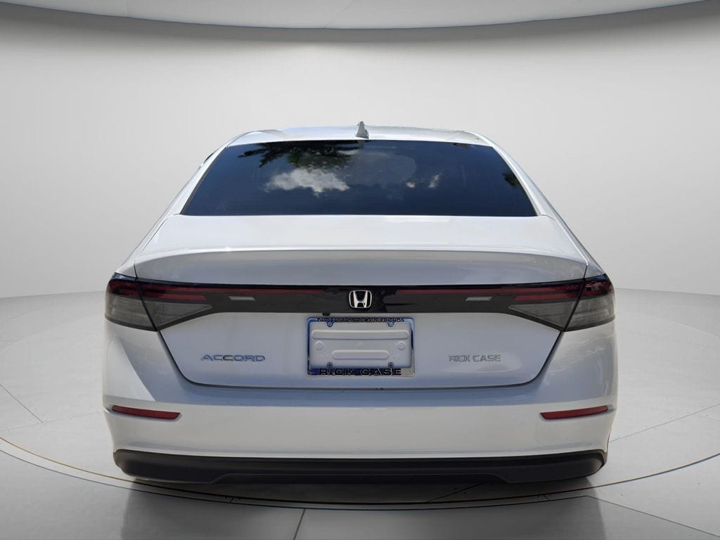 2025 Honda Accord LX - Photo 6