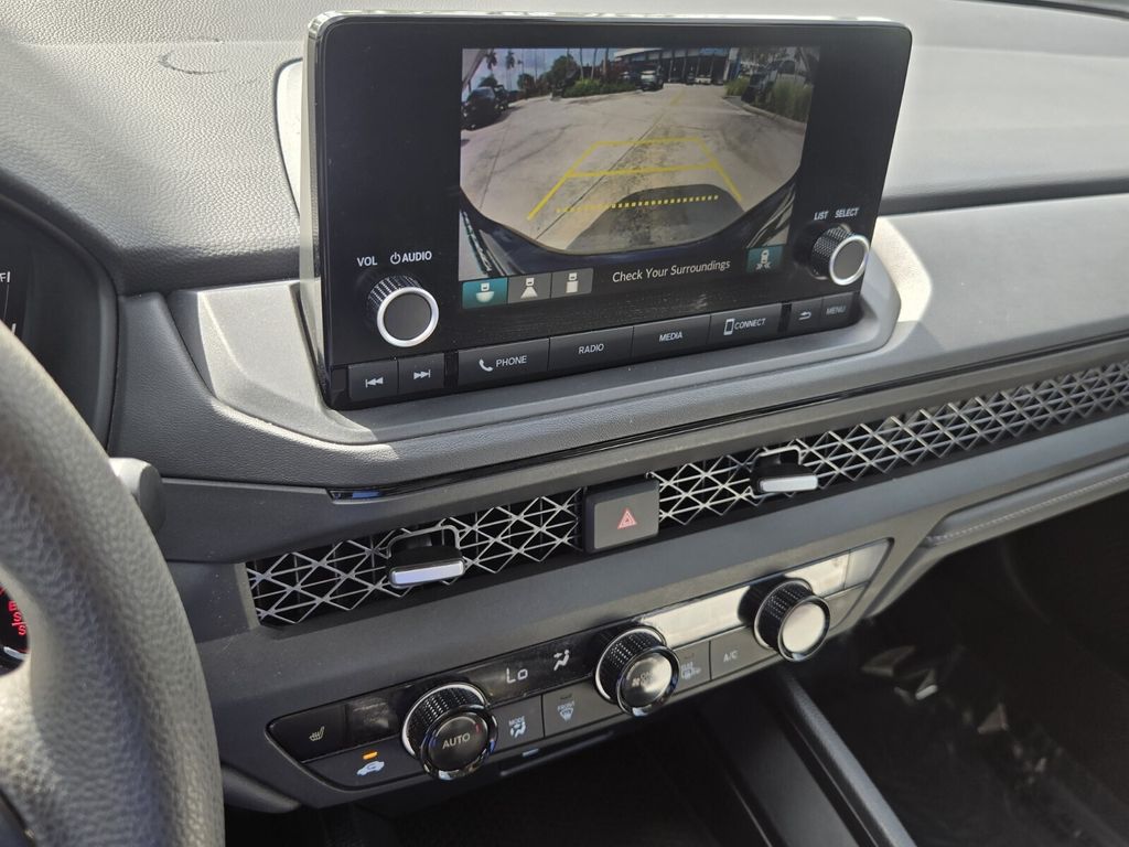 2025 Honda Accord SE - Photo 21