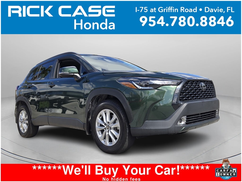 2023 Toyota Corolla Cross LE's photo