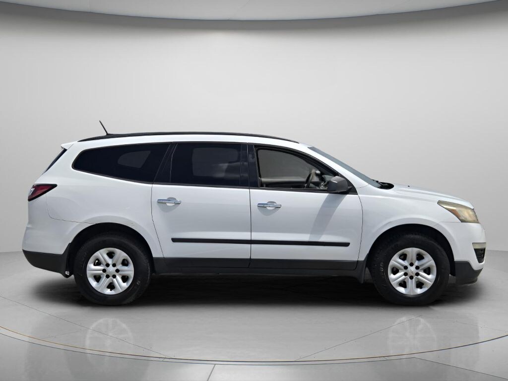 Used 2016 Chevrolet Traverse LS SUV