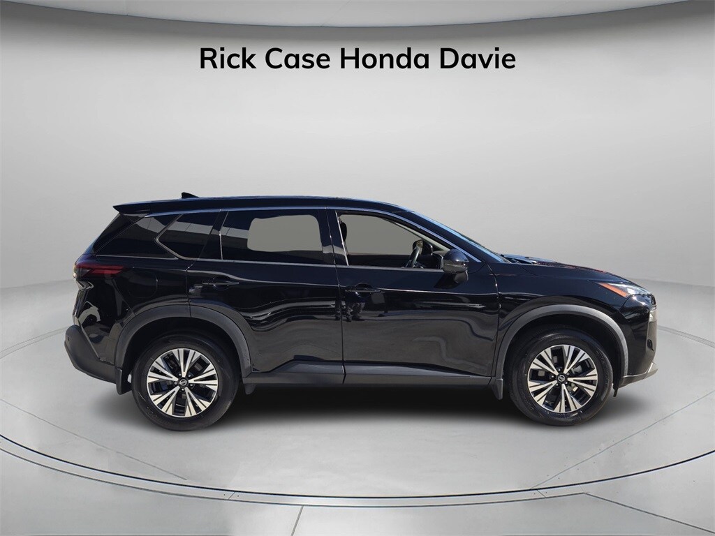 Used 2021 Nissan Rogue SV SUV