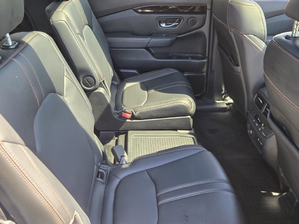 2025 Honda Pilot TrailSport - Photo 19