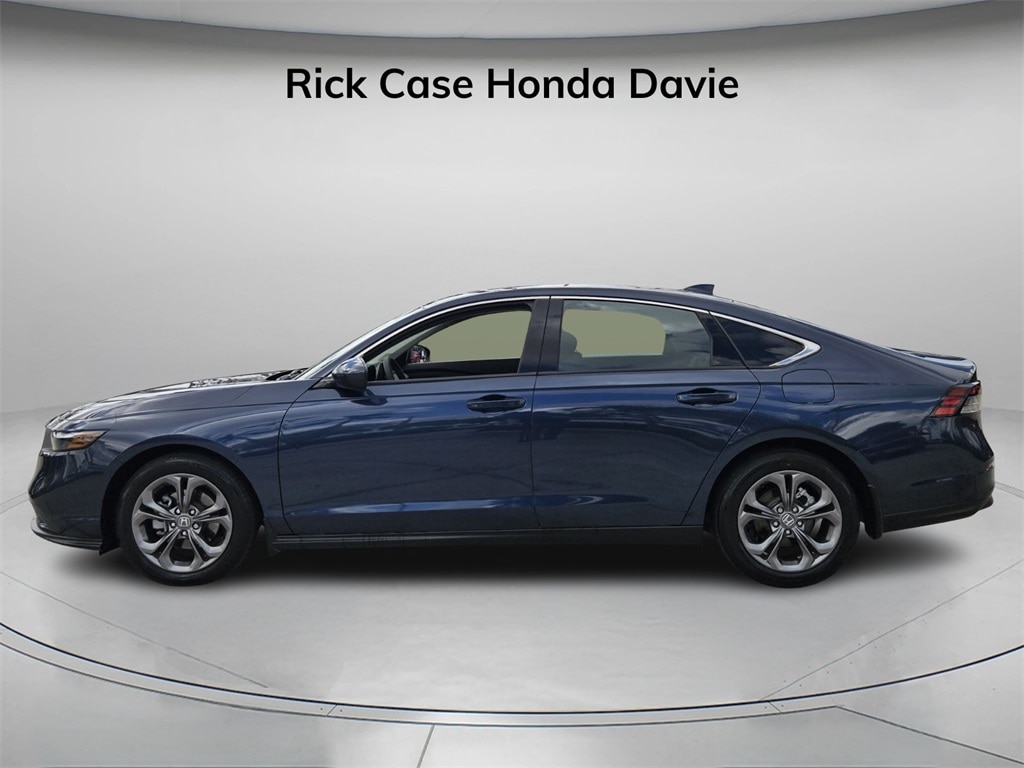 Used 2024 Honda Accord EX Sedan