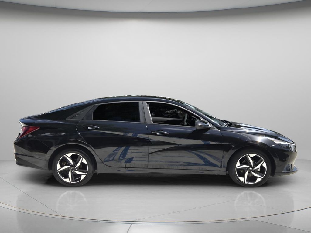 Used 2023 Hyundai Elantra SEL Sedan