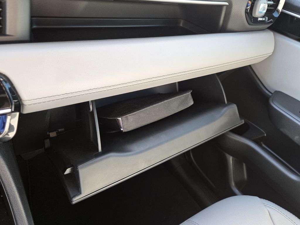 2025 Honda Pilot Touring - Photo 24