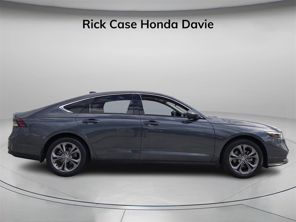 Used 2024 Honda Accord EX Sedan